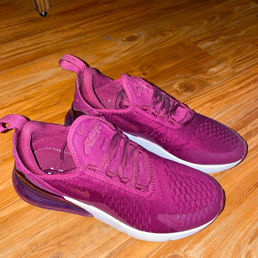 Nike women’s Air Max  270 in purple and white.